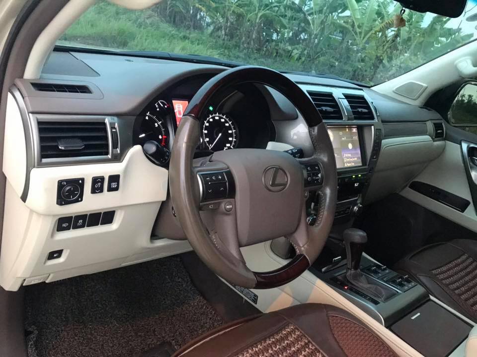 Lexus GX460 2016 - Cần bán gấp Lexus GX460 năm 2016, số tự động