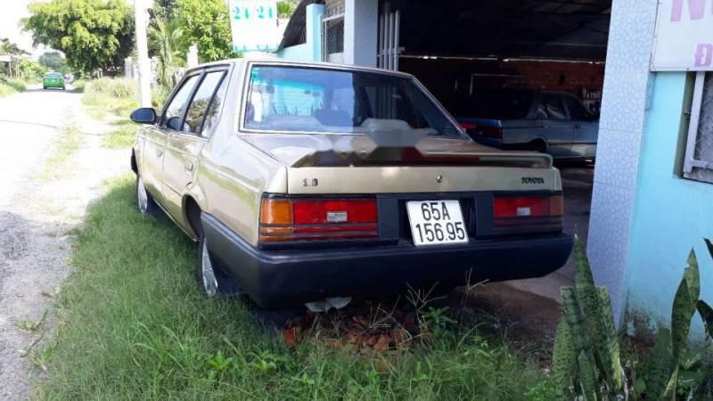 Toyota Corona 1982 - Cần bán xe Toyota Corona đời 1982, xe nhập giá cạnh tranh