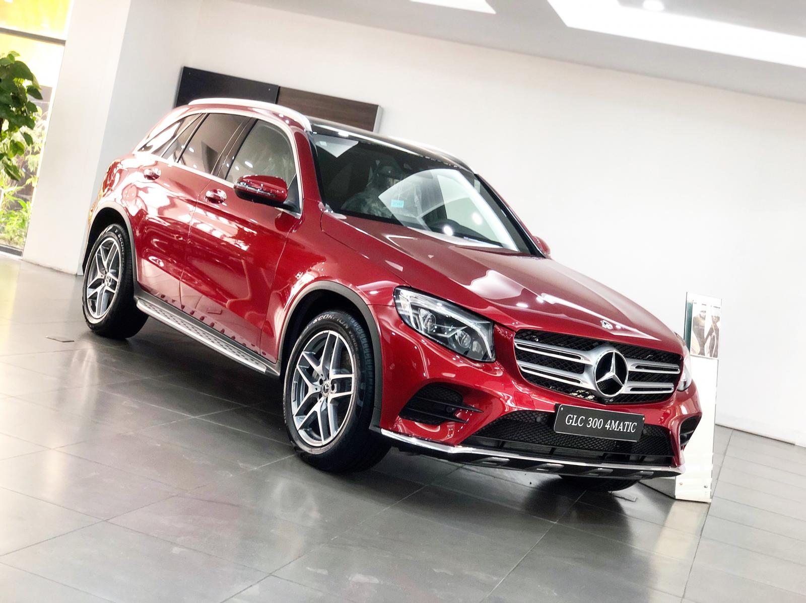 Mercedes-Benz GLC-Class GLC300 AMG 2019 - Giá xe Mercedes GLC300 2019 tốt nhất - Đủ màu giao ngay