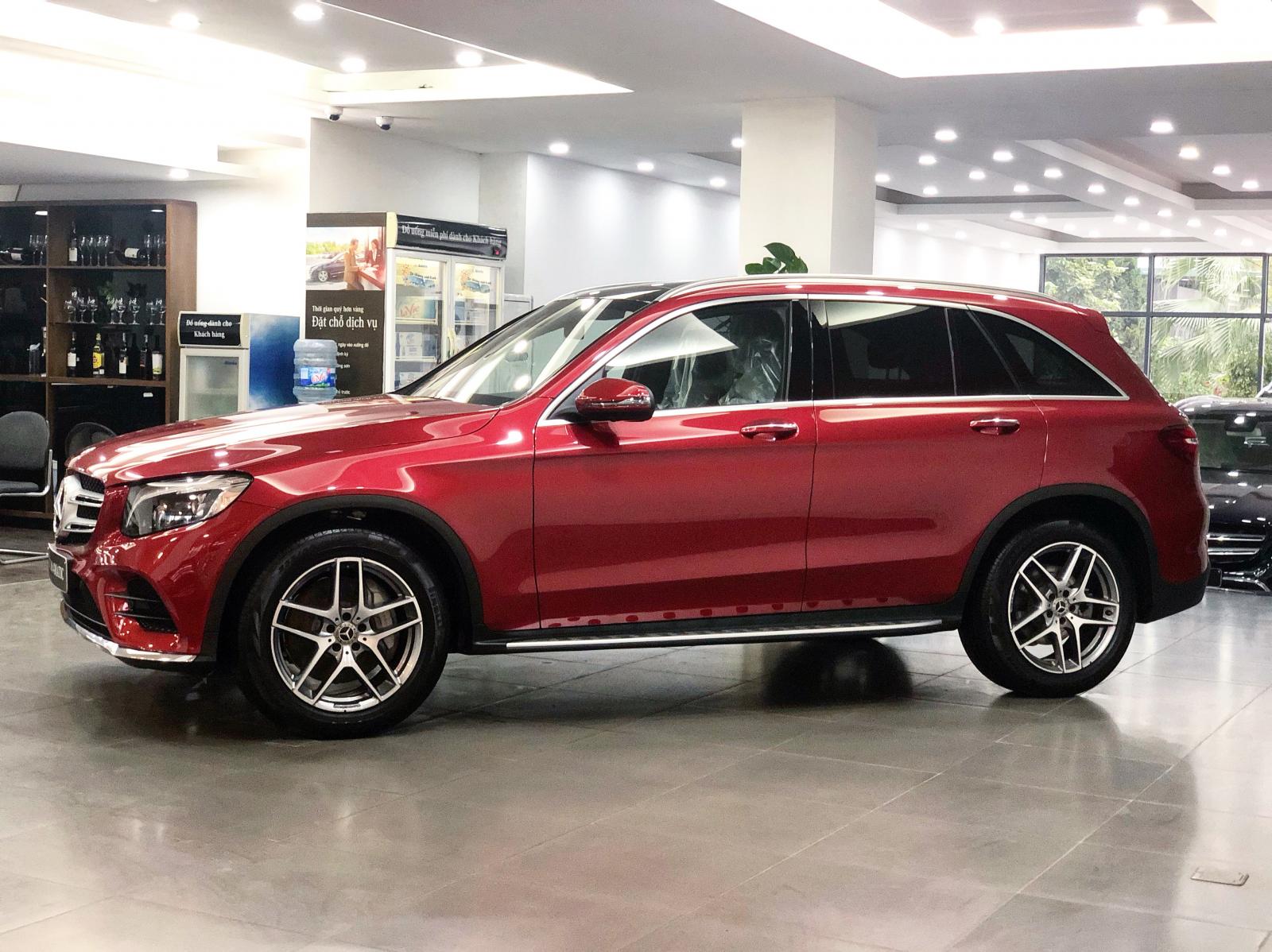 Mercedes-Benz GLC-Class GLC300 AMG 2019 - Giá xe Mercedes GLC300 2019 tốt nhất - Đủ màu giao ngay