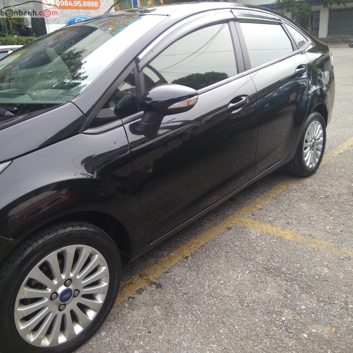 Ford Fiesta 2012 - Bán Ford Fiesta sản xuất 2012, màu đen, giá chỉ 360 triệu