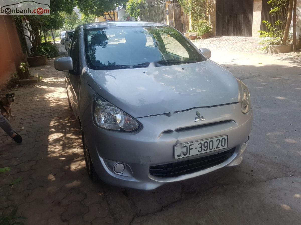 Mitsubishi Mirage 1.2 MT 2015 - Bán Mitsubishi Mirage 1.2 MT 2015, màu bạc, nhập khẩu