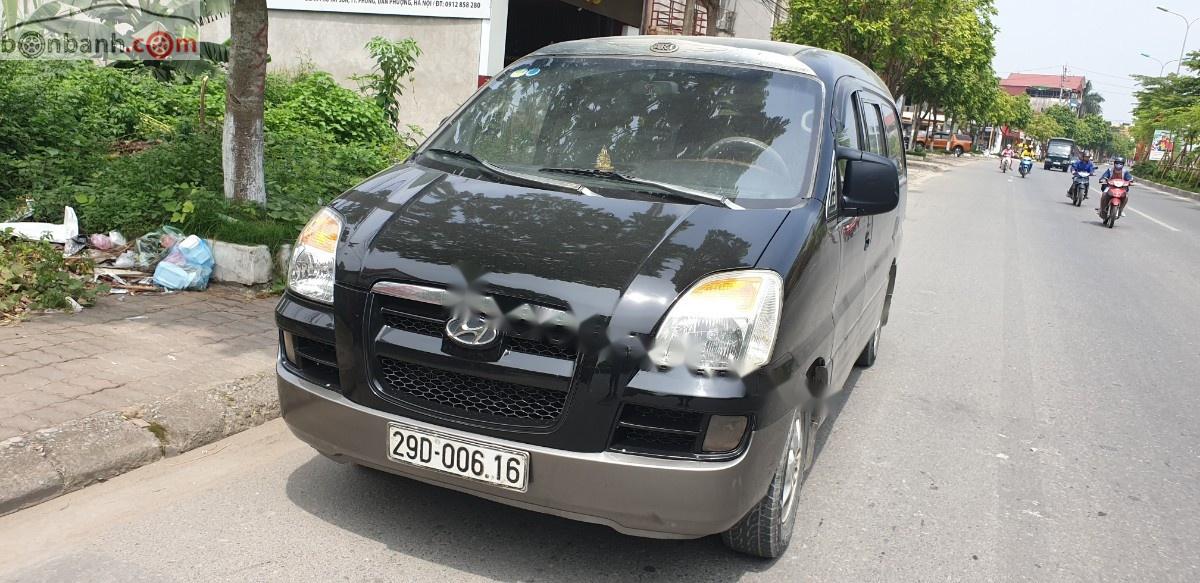 Hyundai Starex Van 2.5 MT 2004 - Cần bán Hyundai Starex Van 2.5 MT đời 2004, màu đen, nhập khẩu  