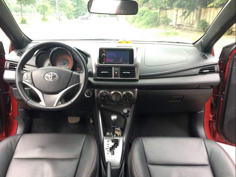 Toyota Yaris   2015 - Bán Toyota Yaris màu đỏ, số tự động, xe nhập khẩu nguyên chiếc, gia đình mua sử dụng từ mới, đầu 2015