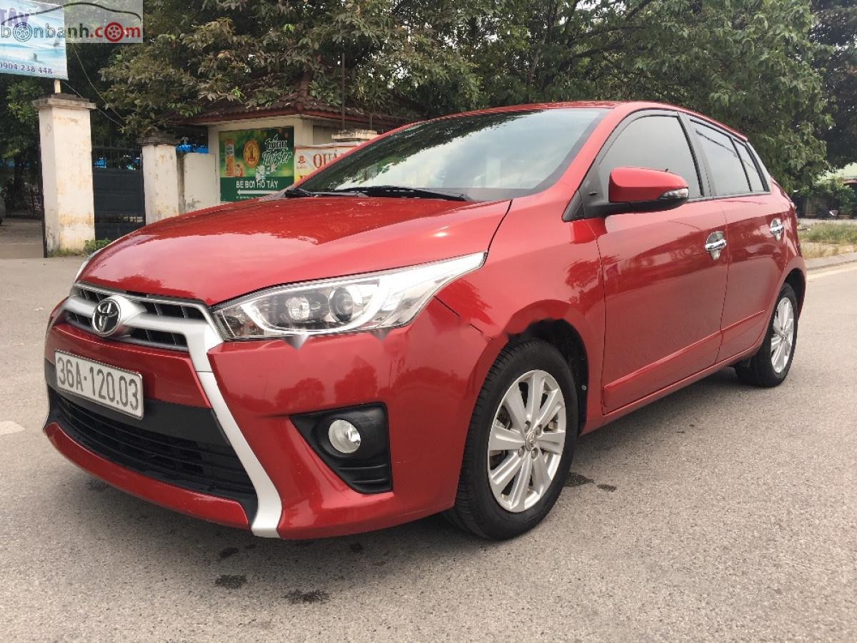 Toyota Yaris 1.3G 2015 - Gia đình bán gấp Toyota Yaris 1.3G đời 2015, màu đỏ, xe nhập
