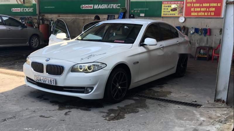 BMW 5 Series  520i   2012 - Bán BMW 5 Series 520i sản xuất 2012, Đk 2013, màu trắng