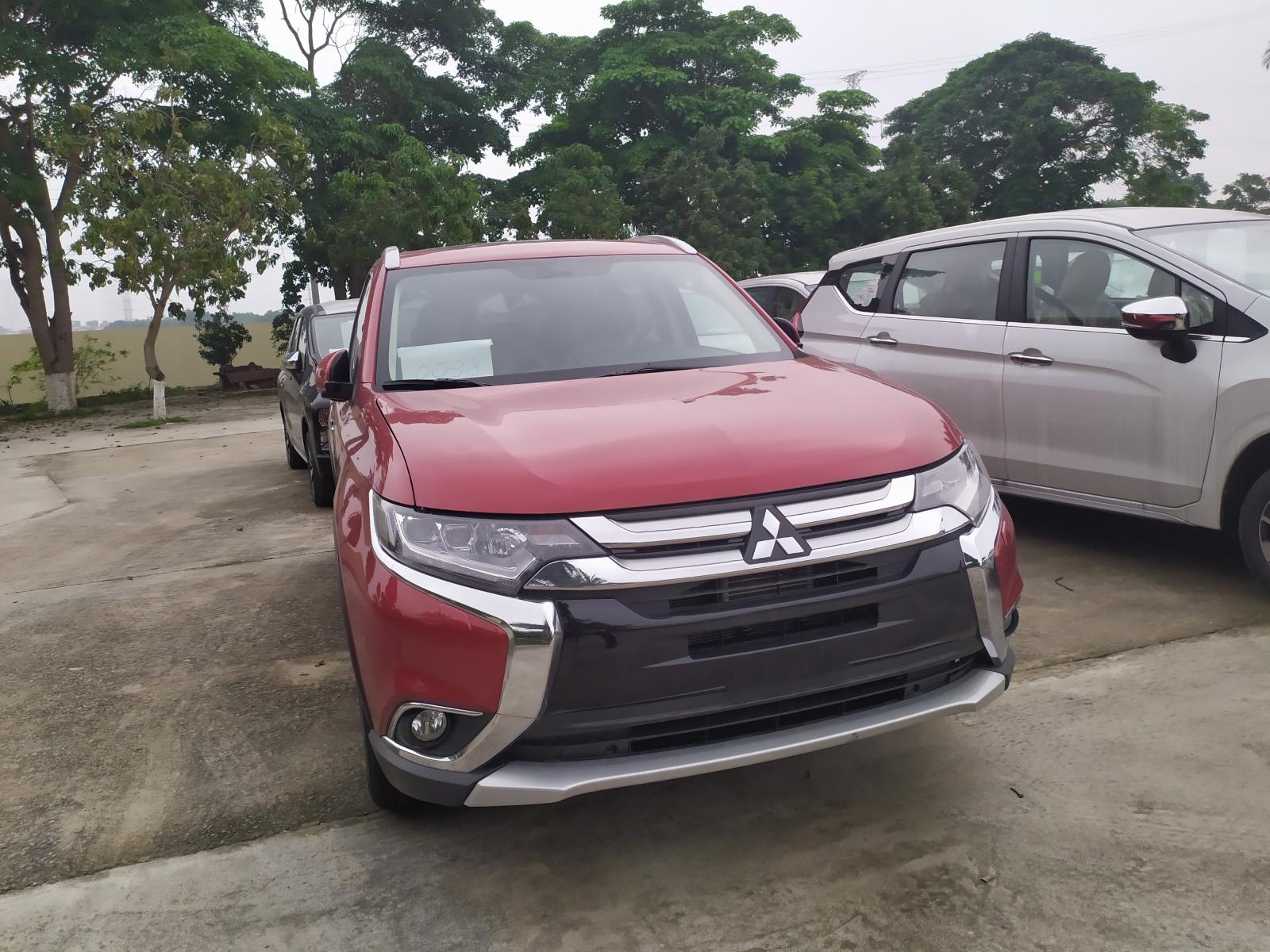 Mitsubishi Outlander 2019 - Bán ô tô Mitsubishi Outlander sản xuất năm 2019 nhiều ưu đãi