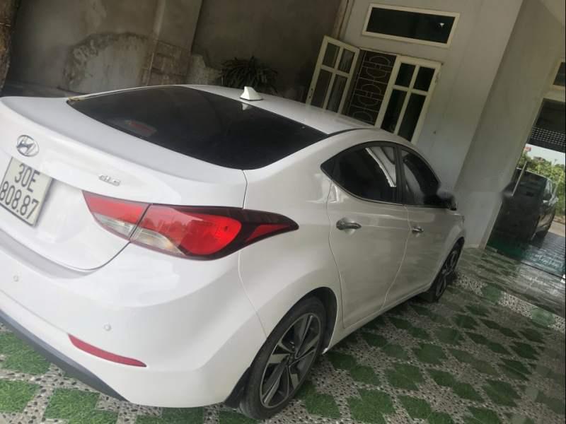 Hyundai Elantra   1.6 GLS 2015 - Bán xe Hyundai Elantra 1.6 GLS nhập khẩu màu trắng sx năm 2015, số tự động, biển thành phố đẹp