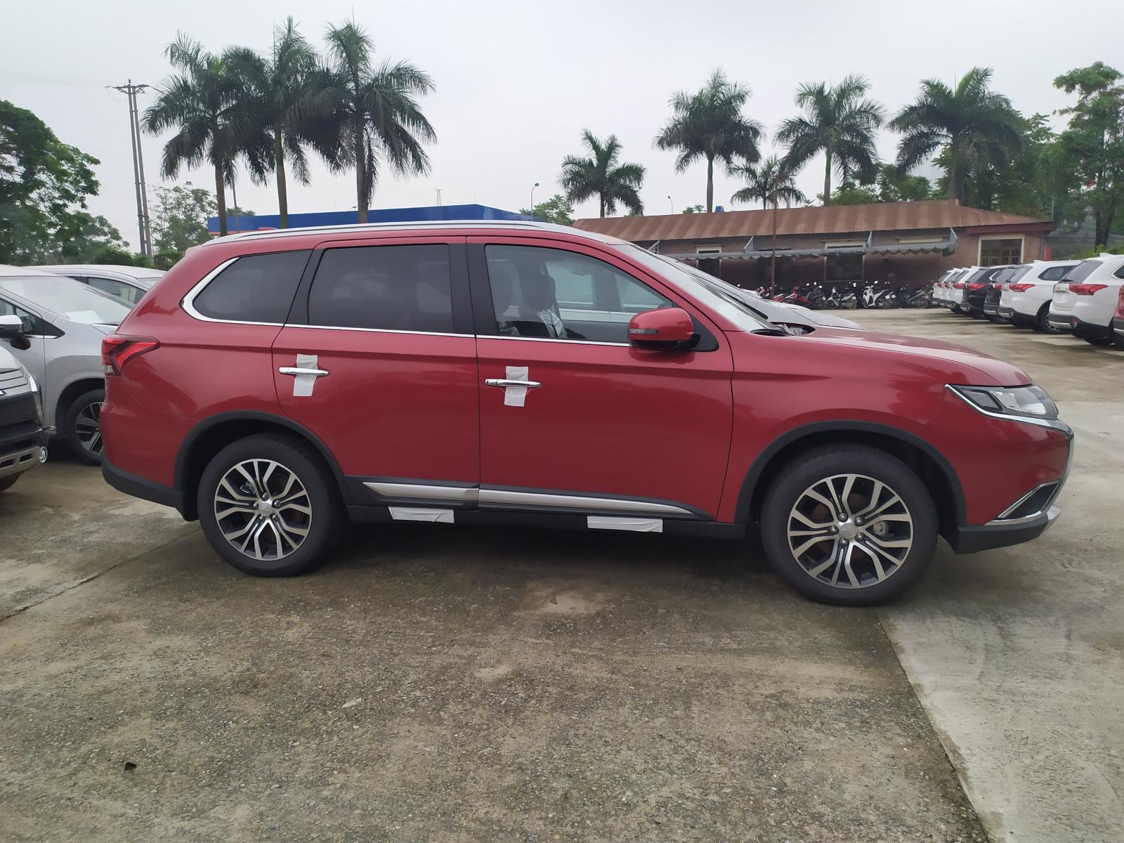 Mitsubishi Outlander 2019 - Bán ô tô Mitsubishi Outlander sản xuất năm 2019 nhiều ưu đãi