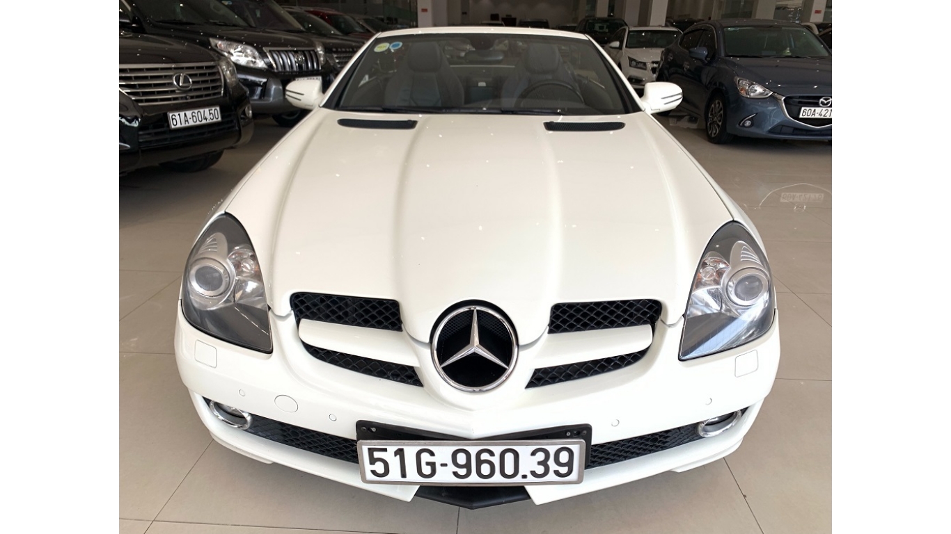 Mercedes-Benz SLK class 200 2019 - HCM Mercedes SLK 200, màu trắng, xe nhập, trả trước chỉ từ 285 triệu