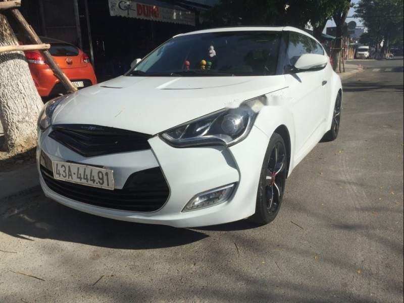 Hyundai Veloster   2011 - Bán Hyundai Veloster năm 2011, màu trắng, xe còn rất mới