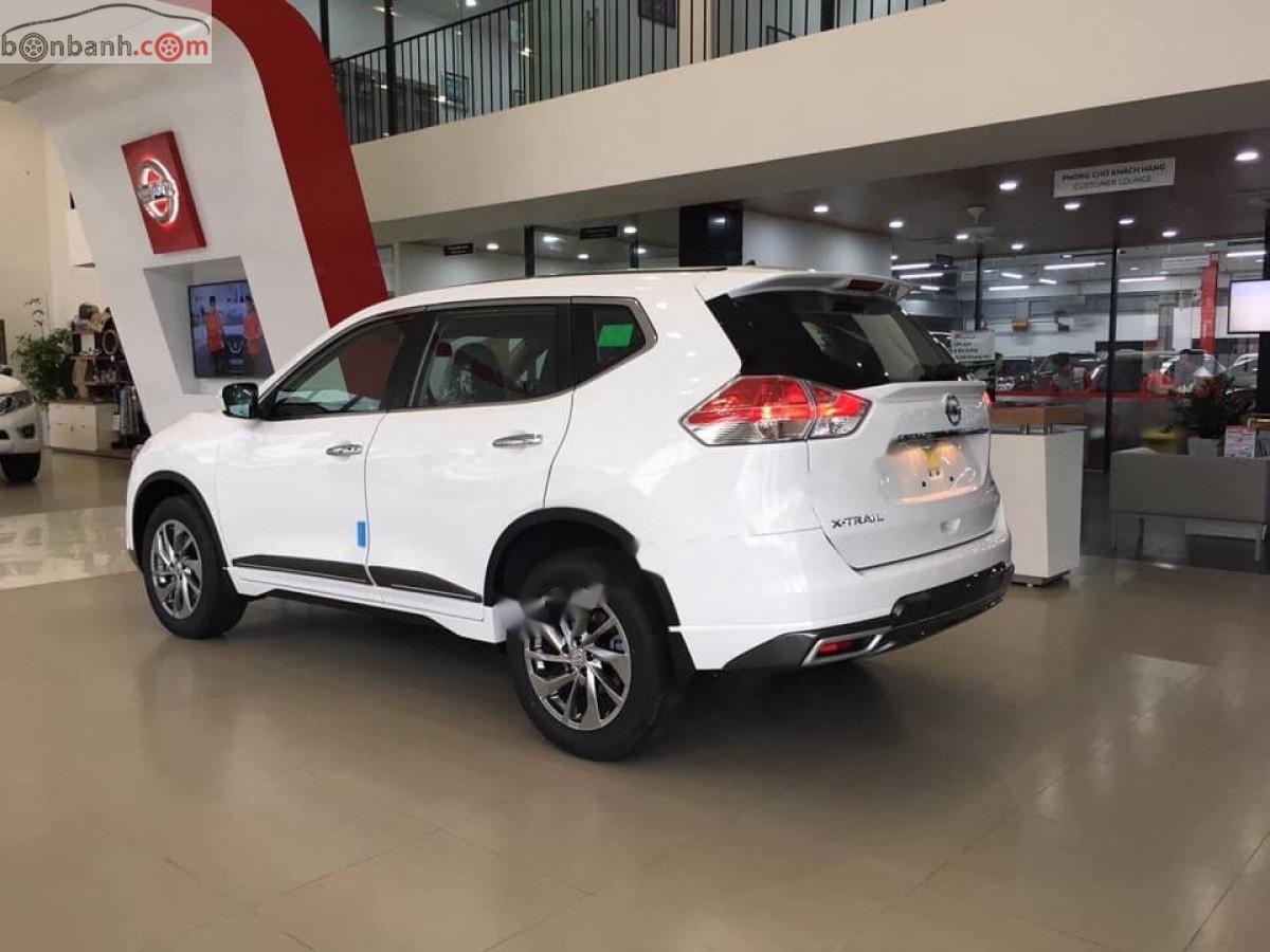 Nissan X trail V Series 2.5 SV Premium 4WD 2019 - Cần bán xe Nissan X trail V Series 2.5 SV Premium 4WD sản xuất 2019, màu trắng