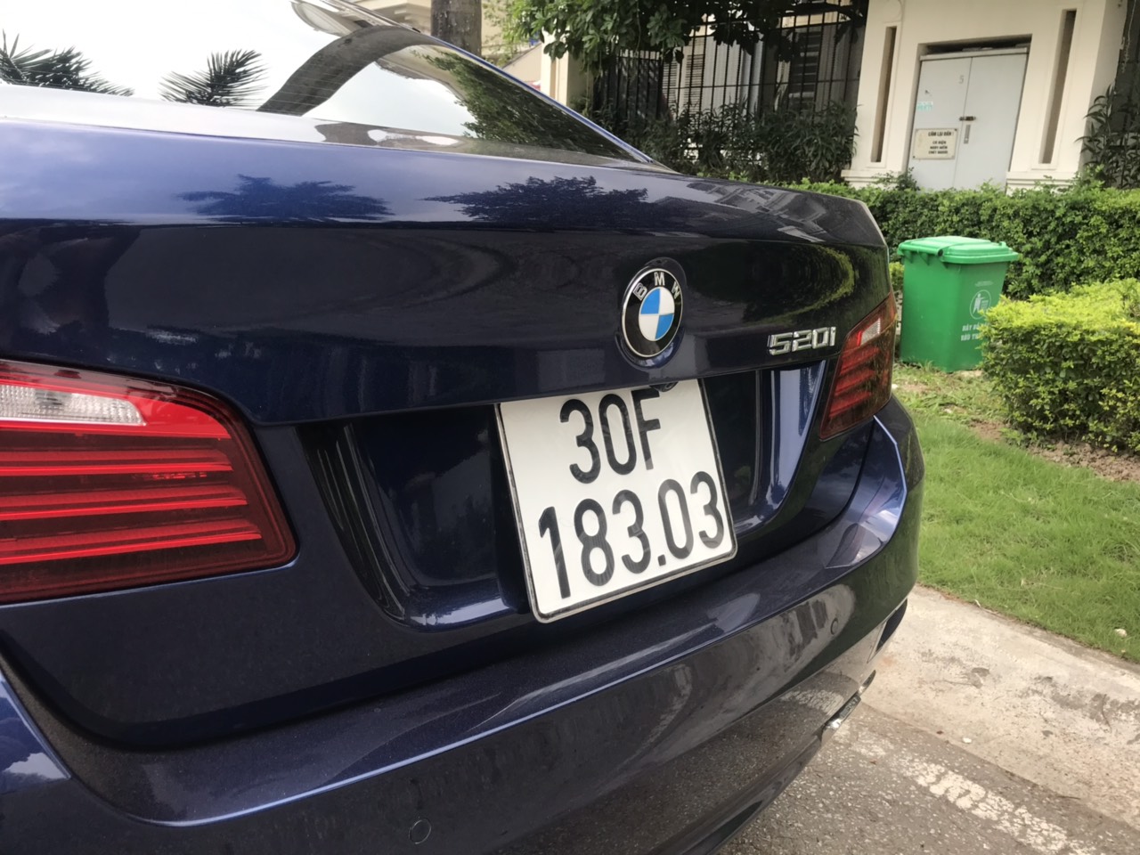 BMW 5 Series 520i 2016 - BMW 5 Series 520i năm sản xuất 2016, màu xanh lam, nhập khẩu