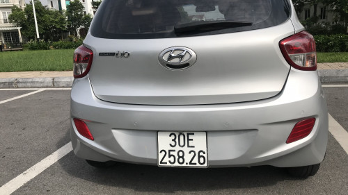 Hyundai Grand i10   1.0 AT  2015 - Bán Hyundai Grand i10 1.0 AT đời 2015, màu bạc