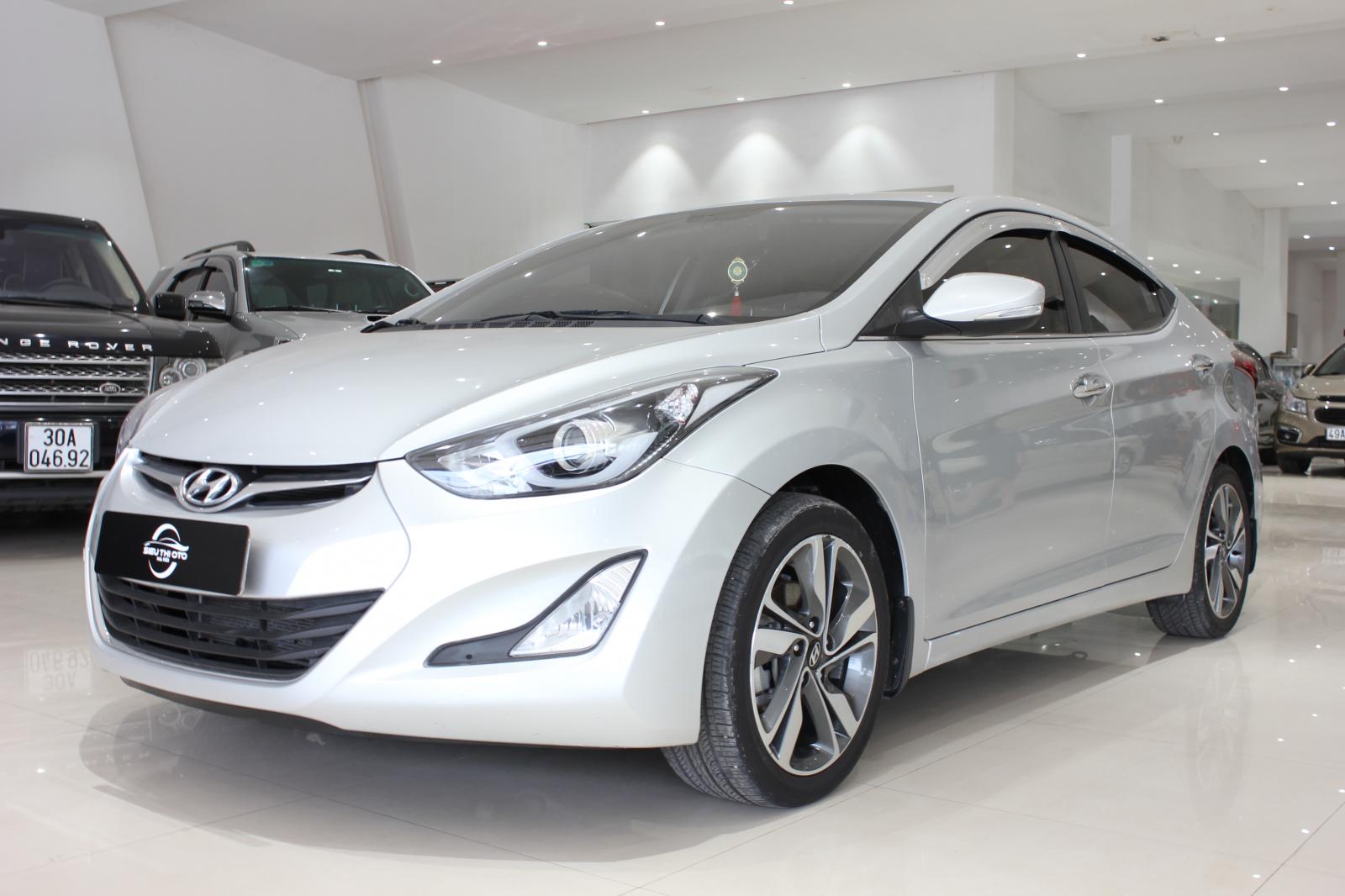 Hyundai Elantra GLS 2015 - Cần bán xe Hyundai Elantra gls 2015, màu bạc, nhập khẩu chính hãng