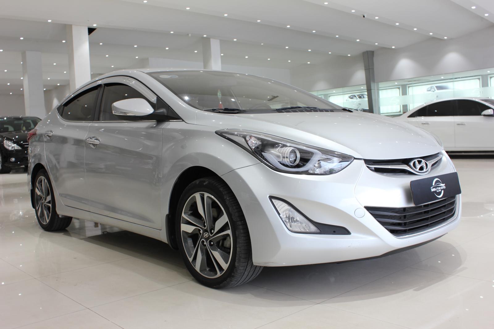 Hyundai Elantra GLS 2015 - Cần bán xe Hyundai Elantra gls 2015, màu bạc, nhập khẩu chính hãng