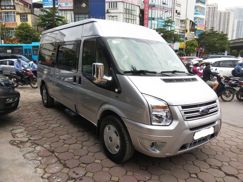 Ford Transit 2.4 2016 - Cần bán gấp Ford Transit 2.4 đời 2016, màu bạc chính chủ  