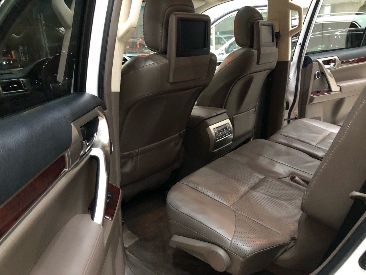 Lexus GX  460 2011 - Cần bán xe Lexus GX 460 đời 2011, màu trắng, nhập khẩu nguyên chiếc