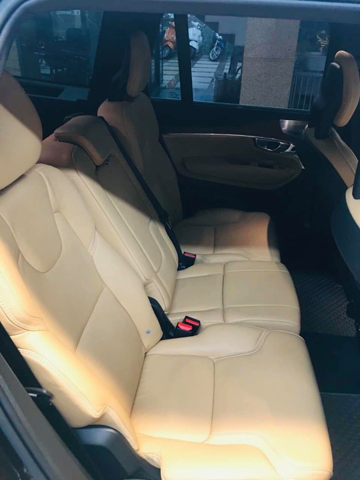 Volvo XC90 T6 Inscription 2017 - Cần bán xe Volvo XC90 T6 Inscription năm 2017, màu đen, nhập khẩu