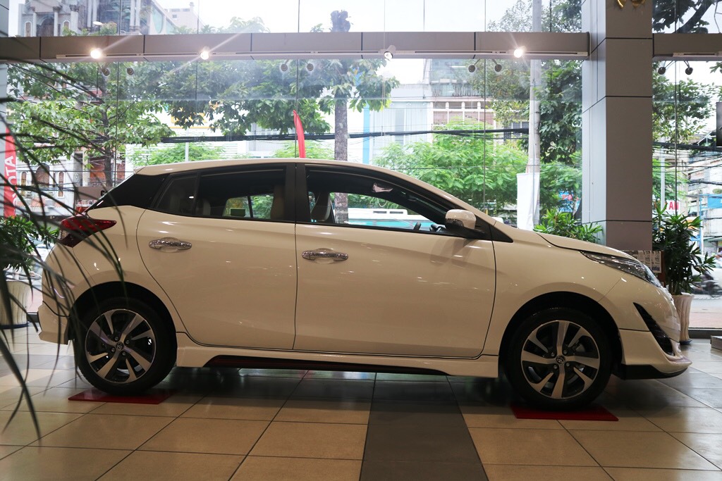 Toyota Yaris 1.5G 2019 - Toyota Yaris 1.5G khuyến mãi "Khủng" tại Toyota Lý Thường Kiệt, hỗ trợ góp 85%, xe sẵn giao ngay