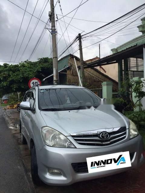 Toyota Innova   2009 - Bán Innova Sx 2009, xe gia đình đi