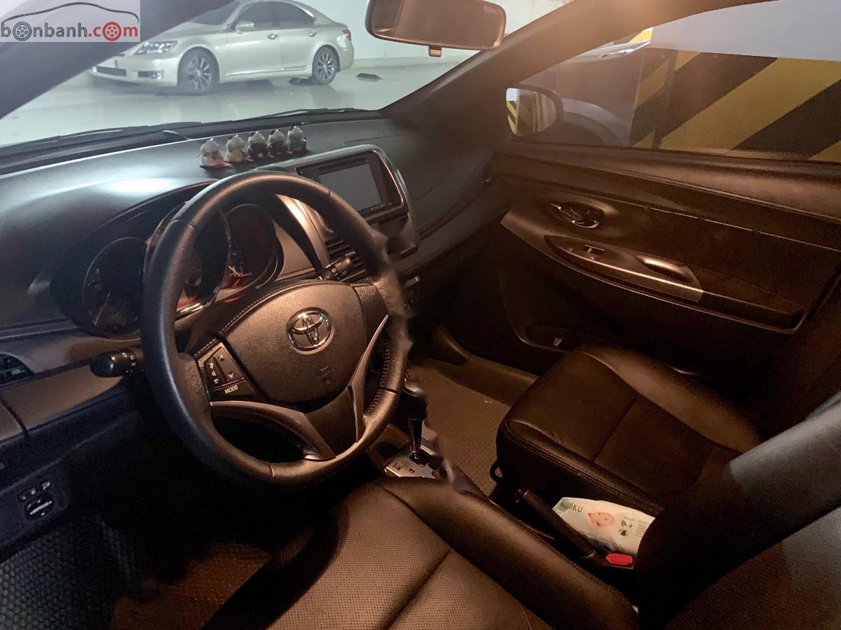 Toyota Yaris 1.3G 2015 - Bán lại Toyota Yaris 1.3G đời 2015, màu trắng, xe nhập, 570tr