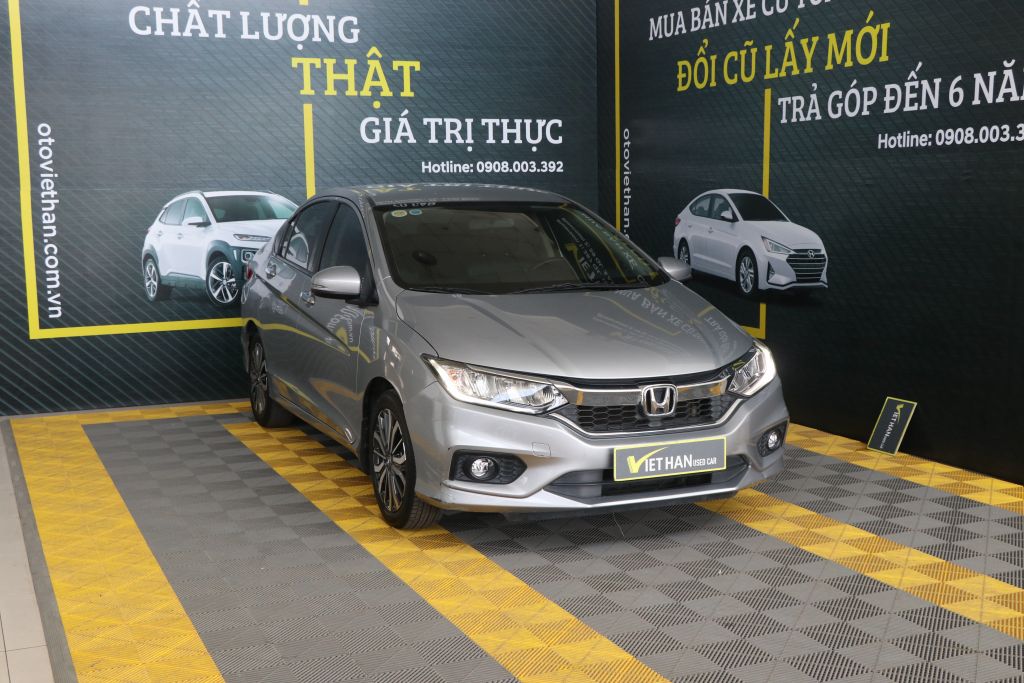 Honda City TOP 1.5AT 2018 - Bán ô tô Honda City top 1.5AT sản xuất năm 2018, màu bạc