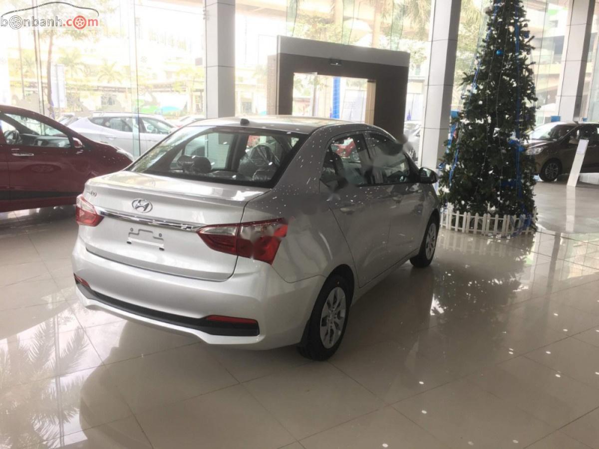 Hyundai Grand i10  1.2 MT Base 2019 - Bán xe Hyundai Grand i10 1.2 MT Base đời 2019, màu bạc