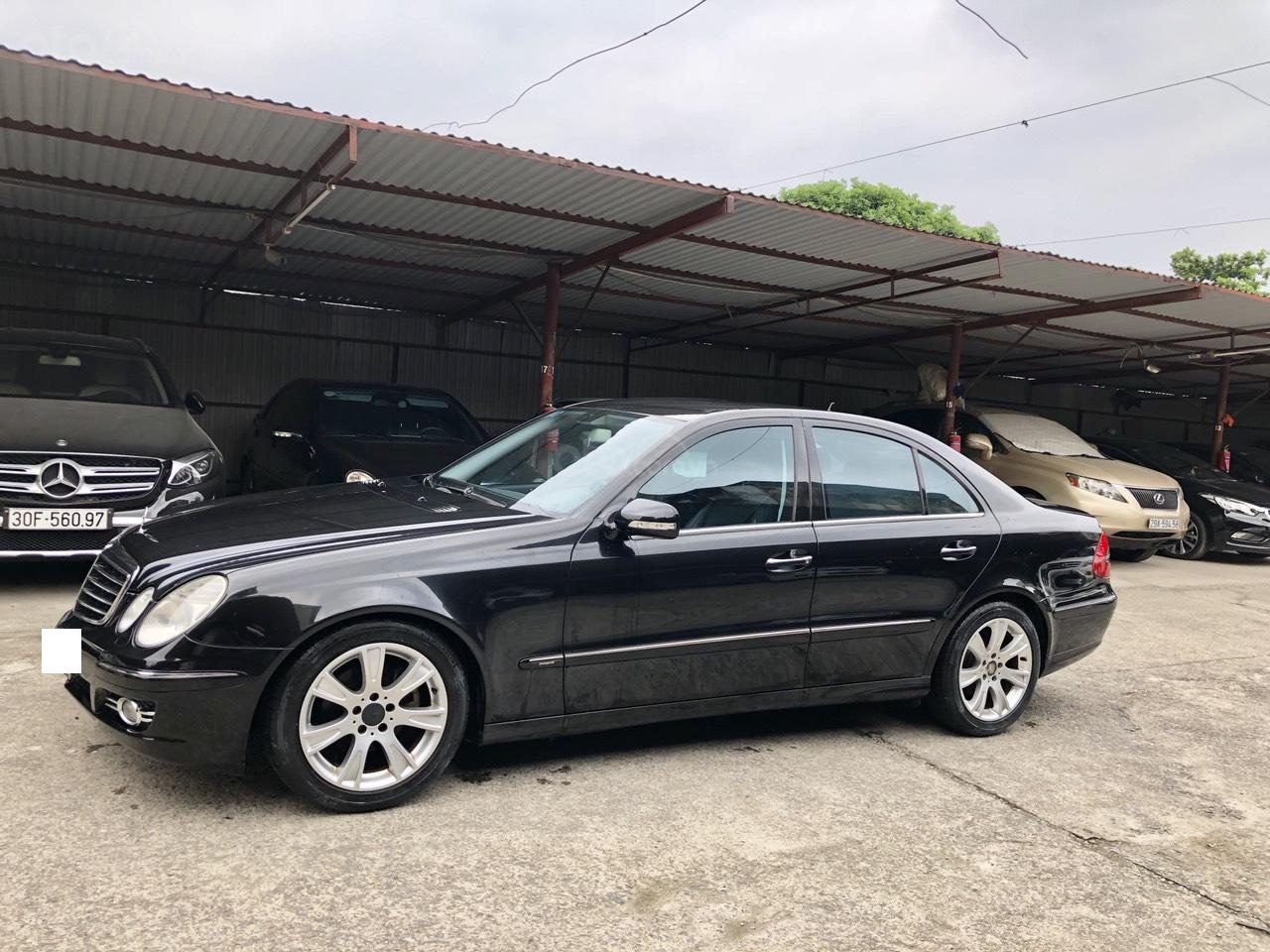 Mercedes-Benz E class E200K 2008 - Bán xe Mercedes E200K sản xuất 2008, màu đen