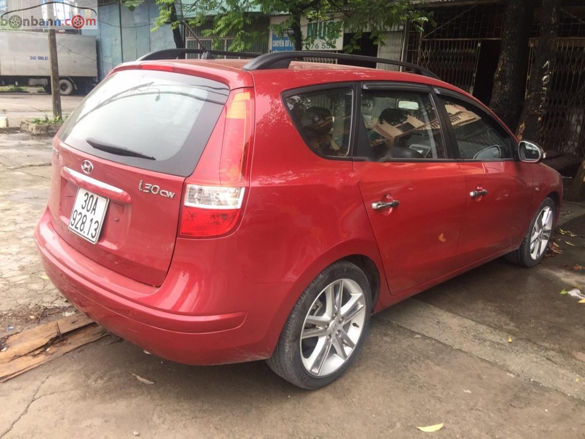 Hyundai i30 CW 1.6 AT 2009 - Bán Hyundai i30 CW 1.6 AT sản xuất 2009, màu đỏ, nhập khẩu