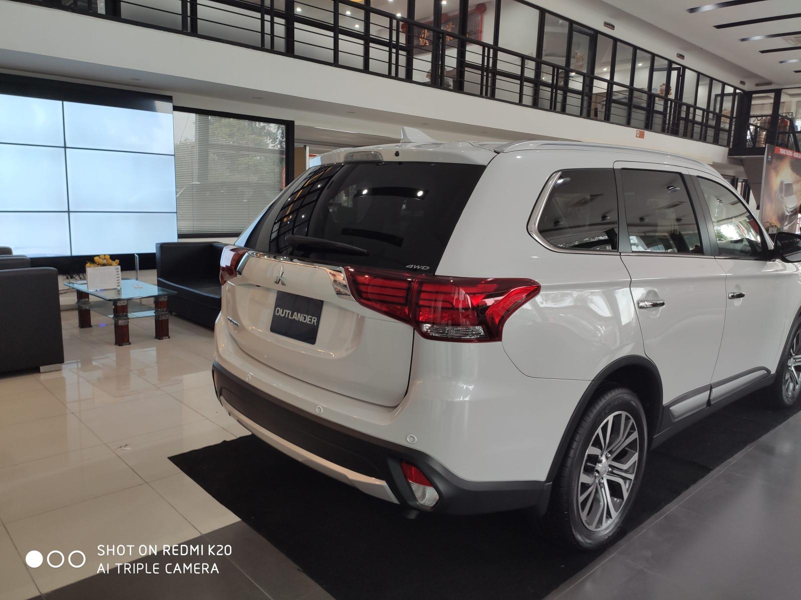 Mitsubishi Outlander 2019 - Bán ô tô Mitsubishi Outlander sản xuất 2019 Bắc Kạn