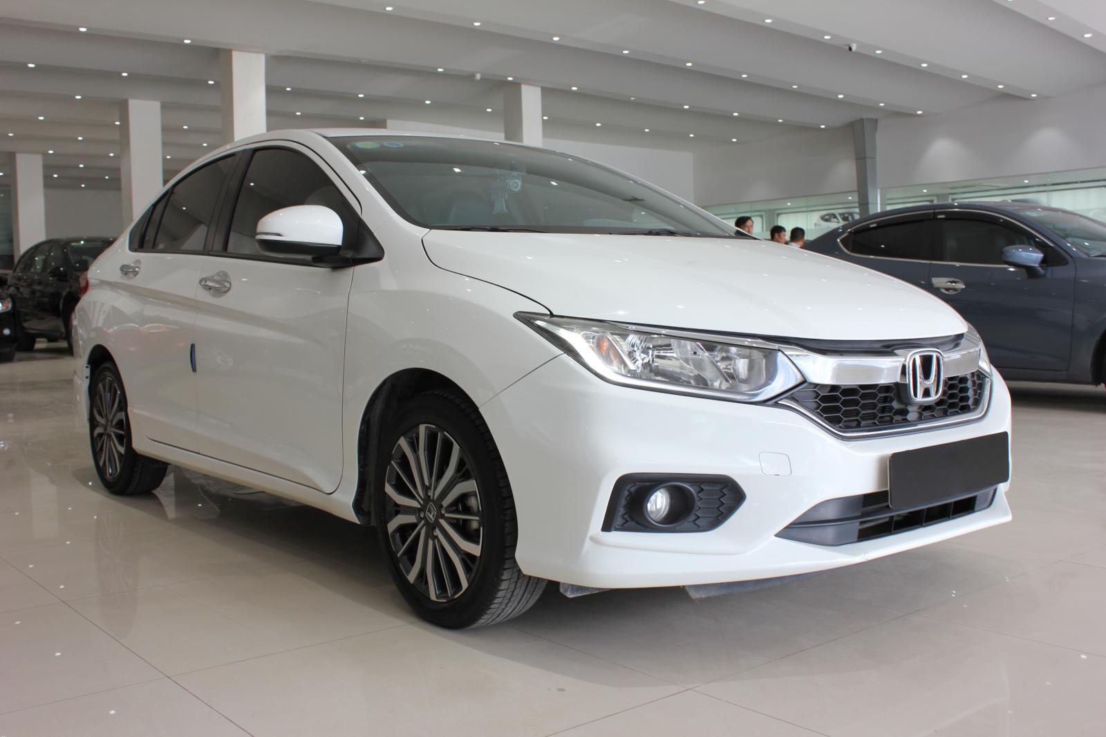 Honda City 1.5 CVT 2017 - Bán Honda City 1.5 CVT năm sản xuất 2017, màu trắng, 530tr