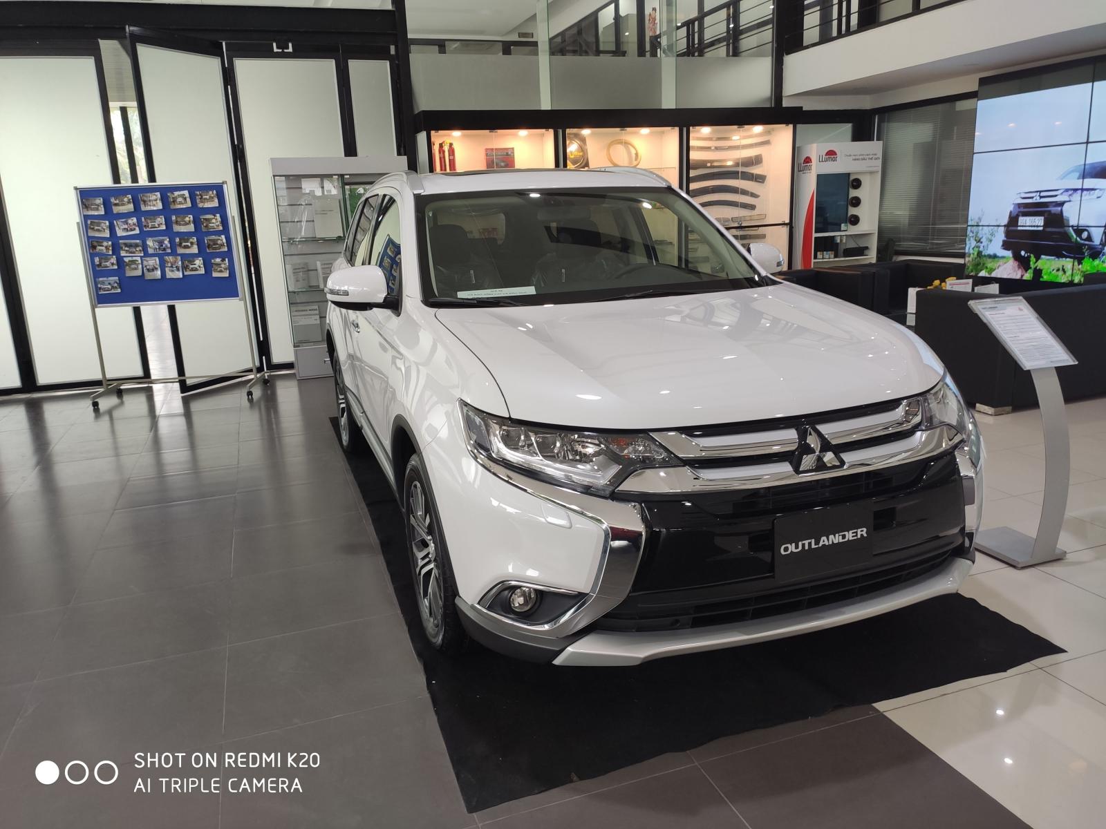 Mitsubishi Outlander 2019 - Bán ô tô Mitsubishi Outlander sản xuất 2019 Bắc Kạn