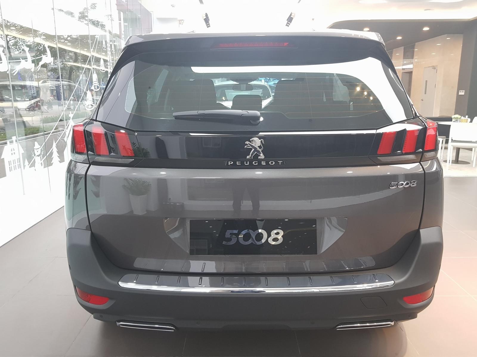 Peugeot 5008 2019 - Bán Peugeot 5008 2019, màu đen