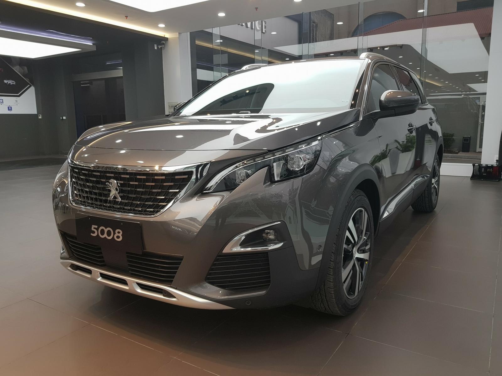 Peugeot 5008 2019 - Bán Peugeot 5008 2019, màu đen