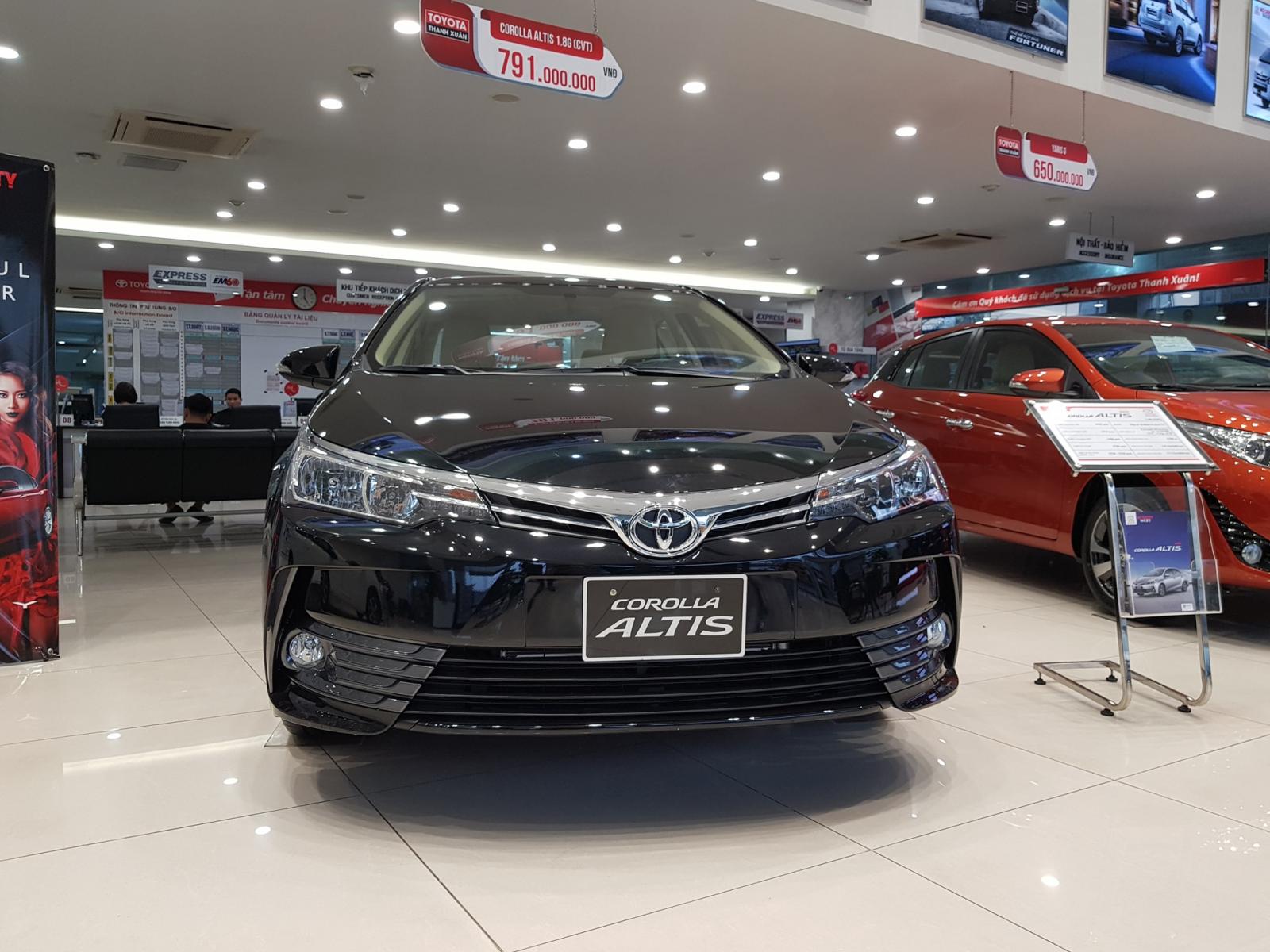 Toyota Corolla altis 1.8 G CVT 2019 - Bán xe Corolla Altis 1.8G nhận ngay với giá siêu hot, KM khủng thuế trước bạ lên đến 40 triệu đồng - LH: 0962038494