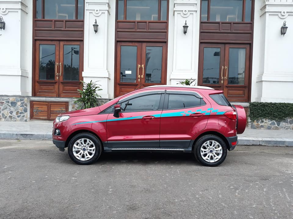 Ford EcoSport AT 2018 - Bán Ford Ecosport 2018 tự động Titanium màu đỏ ít đi