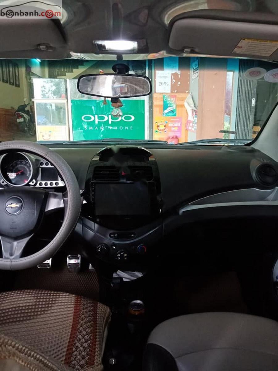 Chevrolet Spark 2012 - Cần bán gấp Chevrolet Spark đời 2012, màu xanh lam