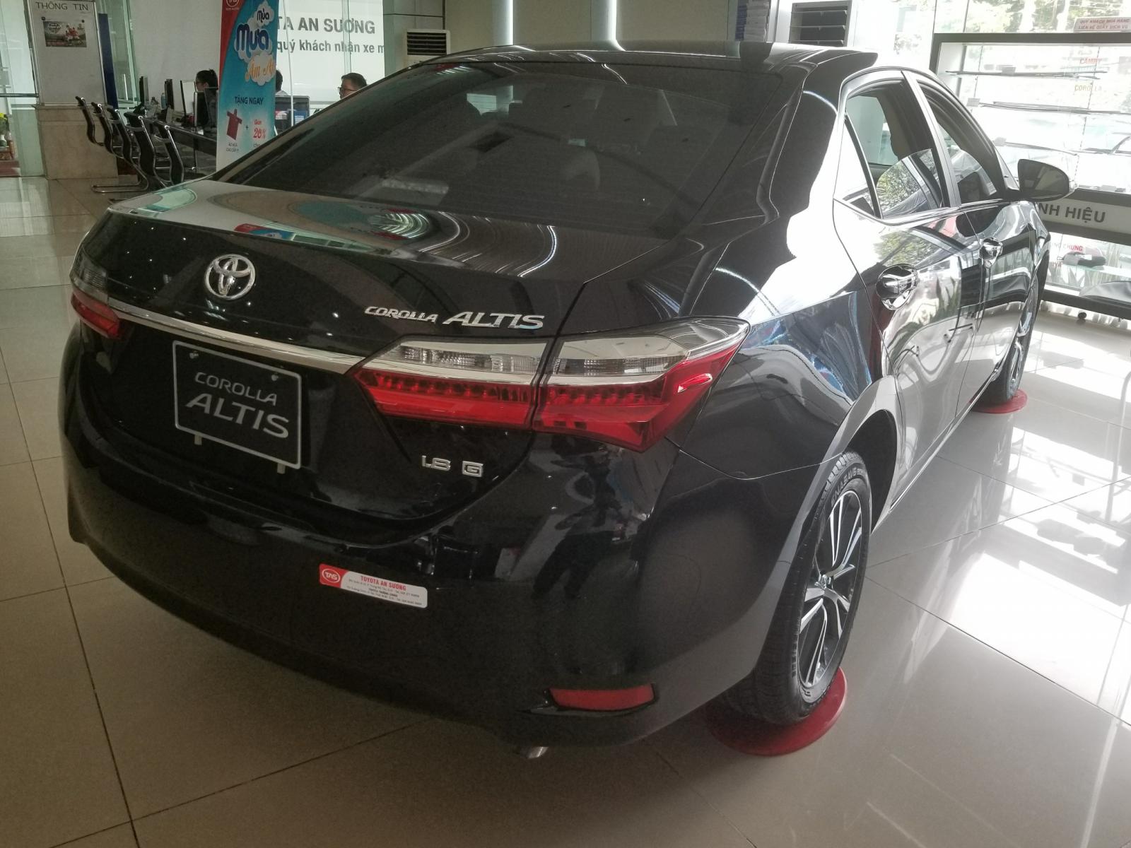 Toyota Corolla altis 1.8G 2019 - Toyota Corolla Altis 1.8G CVT được giảm thêm 40 triệu phí trước bạ xe