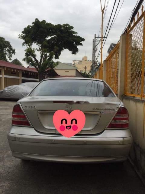 Mercedes-Benz C class  C180 2004 - Cần bán Mercedes C180 đời 2004 xe gia đình, giá 210tr