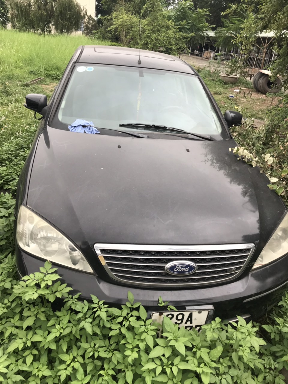 Ford Mondeo 2.5AT 2007 - Bán Ford Mondeo 2.5 số tự động đời 2007, bản đủ 3 màn DVD, 6 túi khí, 4 phanh đĩa, ghế da voi