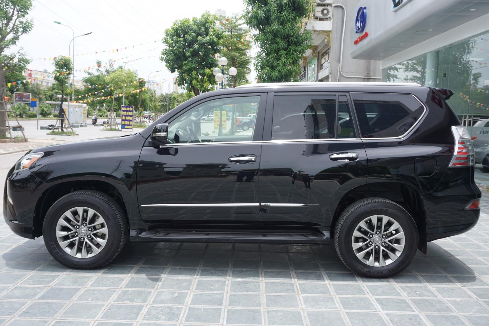 Lexus GX 460 2015 - Cần bán xe Lexus GX460 năm sản xuất 2015, màu đen, xe nhập, LH: 0981810161