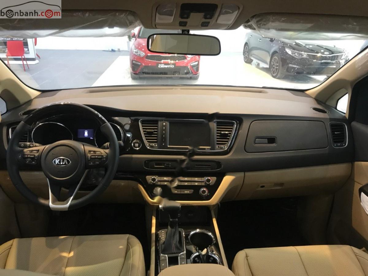 Kia Sedona 2019 - Bán xe Kia Sedona đời 2019, màu đen