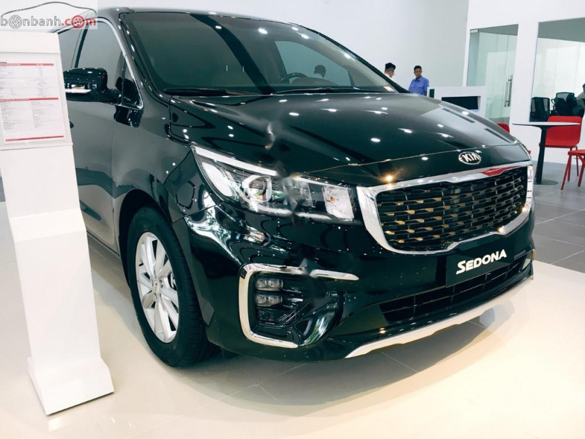 Kia Sedona Delu D 2019 - Bán Kia Sedona Delu D đời 2019, màu đen