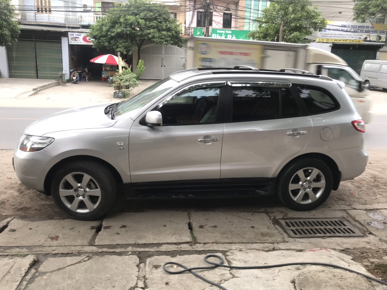 Hyundai Santa Fe 2007 - Bán santafe MLX đời 2007 máy dầu, số tự động, cửa nóc, 3 vùng điều hoà, xe đẹp, máy ngon không lỗi