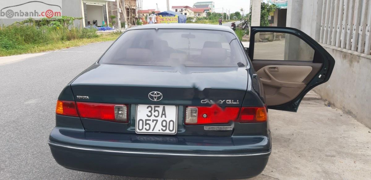 Toyota Camry 2.2 GLi 1998 - Bán xe Camry 2.2 GLi, 02 túi khí, xe công chức sử dụng ít mới chạy 19 vạn km