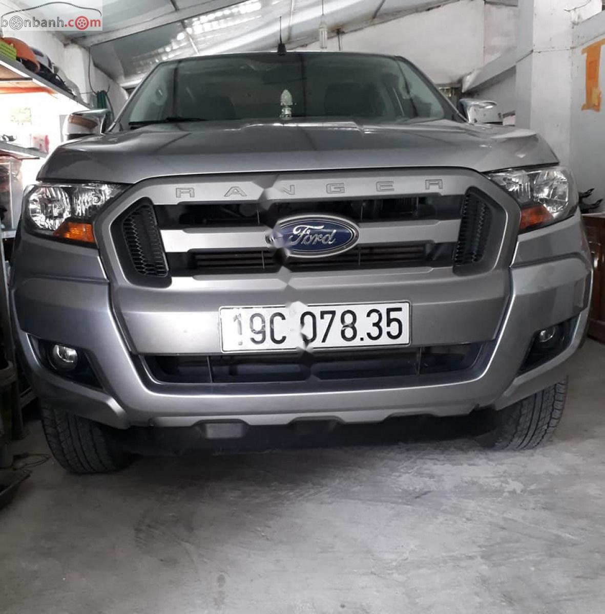 Ford Ranger XLS 2.2L 4x2 MT 2015 - Bán ô tô Ford Ranger XLS 2.2L 4x2 MT sản xuất 2015, màu bạc, xe nhập 