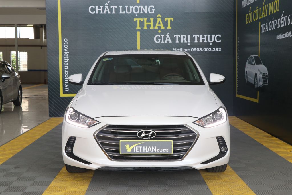 Hyundai Elantra GLS 1.6AT 2016 - Bán ô tô Hyundai Elantra GLS 1.6AT đời 2016, màu trắng