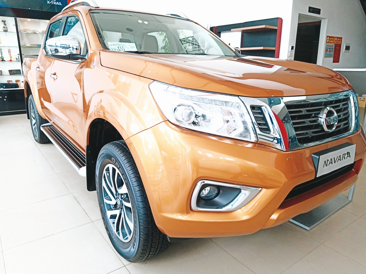 Nissan Navara VL 2019 - Bán Nissan Navara VL đời 2019, màu cam, nhập khẩu