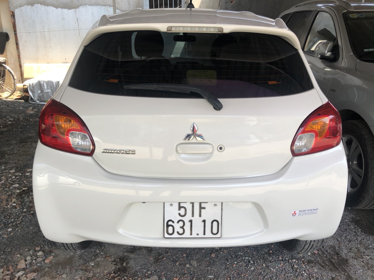 Mitsubishi Mirage 1.2 CVT Full 2015 - Bán Mitsubishi Mirage 1.2 CVT Full năm sản xuất 2015, màu trắng, nhập khẩu nguyên chiếc, giá tốt